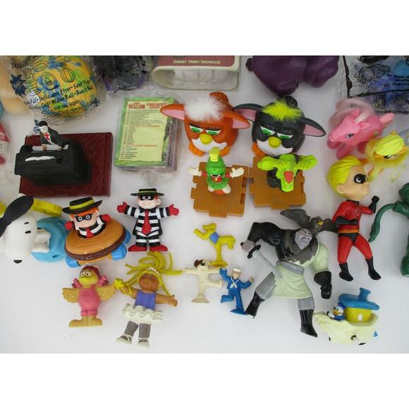 McDonalds, Fisher Price, Taco Bell, Jack in the Box and Unbranded Mixed Toy Lot - Picture 5 of 10